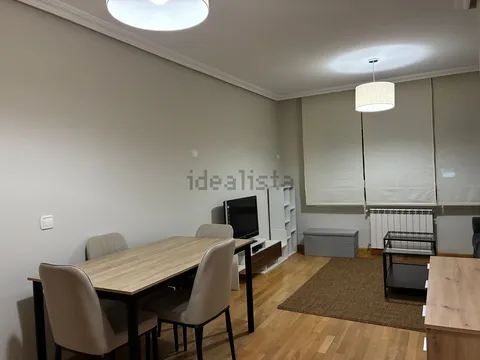 Pis de 75 m² a Àvila