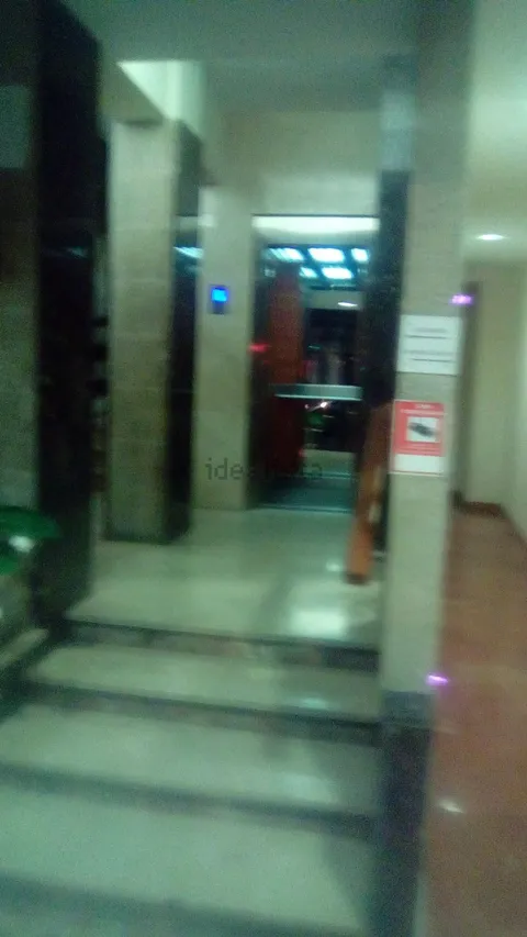 Кімната в оренду, Пальма