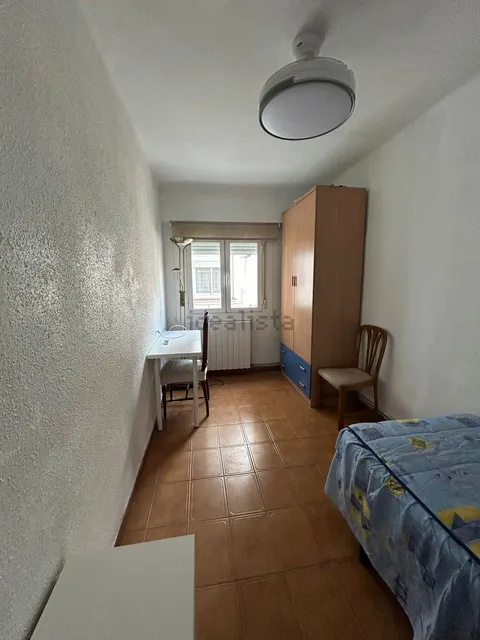 Habitación en alquiler, Zaragoza (2/8)