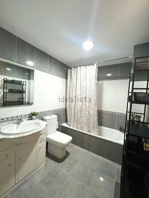 Habitació de lloguer, Montserrat (3/6)