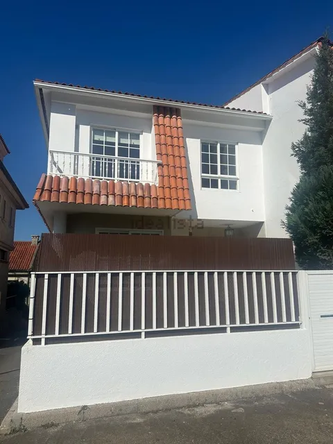 Haus 250 m² in Baiona