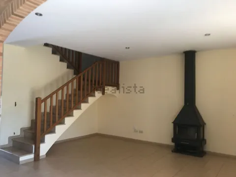 House 170 m² in Collbató