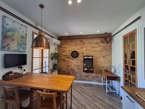 Wohnung 81 m² in Sant Feliu de Llobregat (2/9)