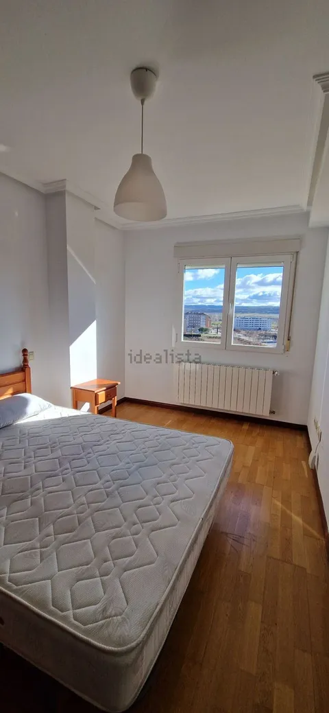 Pis de 70 m² a Àvila