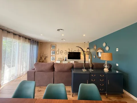 Casa de 150 m² en Camarles