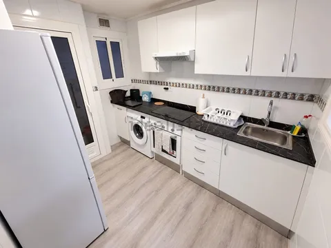 Stanza in affitto, l'Hospitalet de Llobregat (2/4)