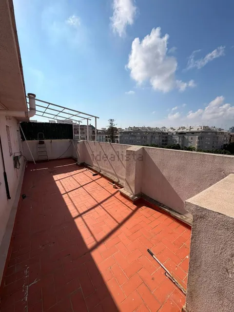 Wohnung 98 m² in Valencia