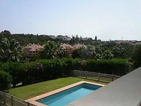 Maison 450 m² à San Roque