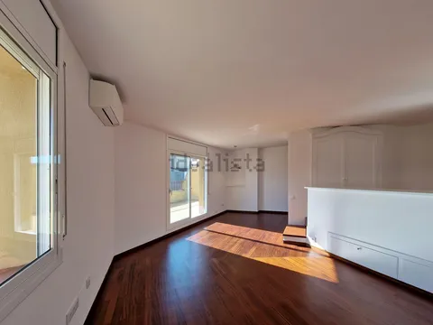 Flat 102 m² in Girona