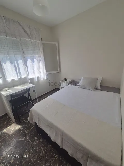 Habitació de lloguer, Barcelona (2/7)