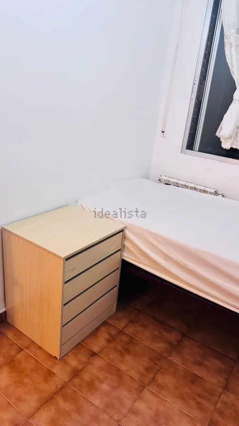 Quarto para alugar, Madrid (2/9)
