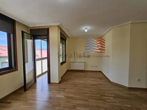 Pis de 147 m² a Ourense