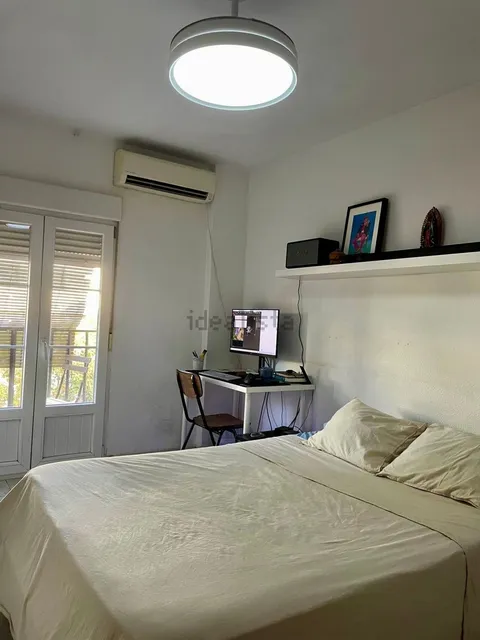 Room for rent, Seville (4/7)