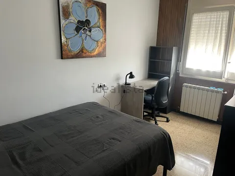 Habitació de lloguer, Santa Perpètua de Mogoda (2/2)