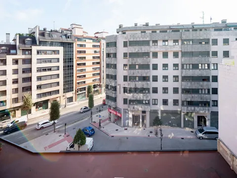 Appartamento 94 m² a Oviedo