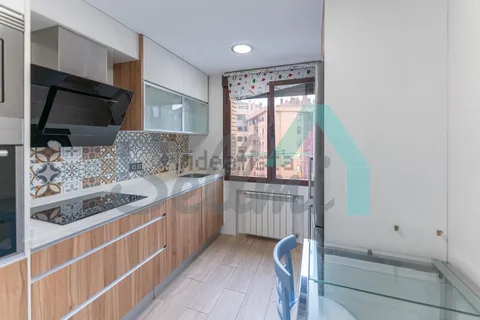 Apartamento 100 m² em Oviedo (2/34)