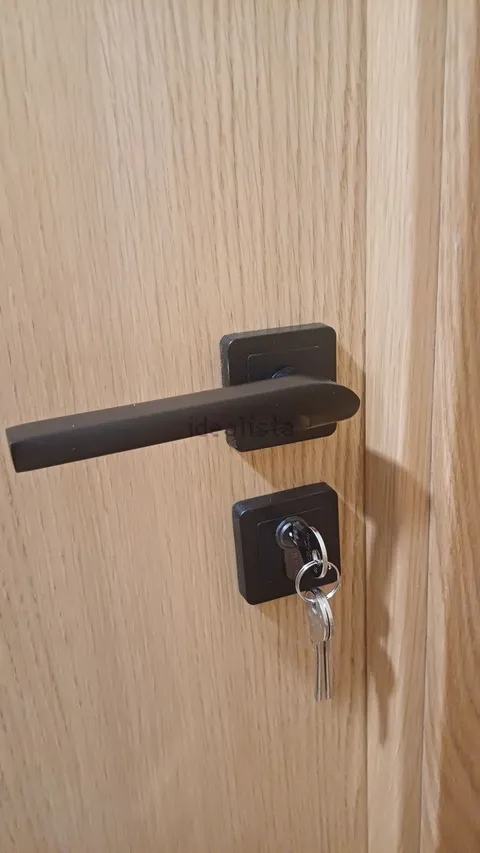 Room for rent, Zamora