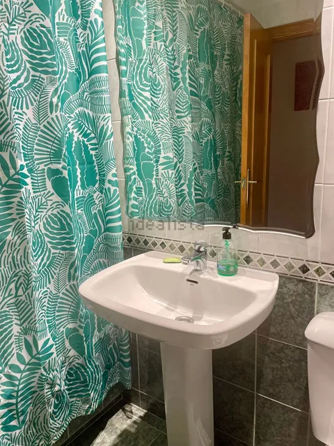 Habitació de lloguer, Torrent (3/5)