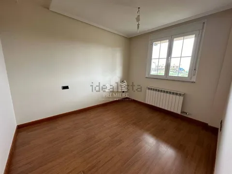 Casa 222 m² a Villares de la Reina