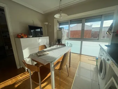 Pis de 70 m² a Salamanca (2/8)