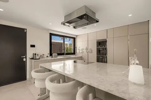 Haus 443 m² in Marbella