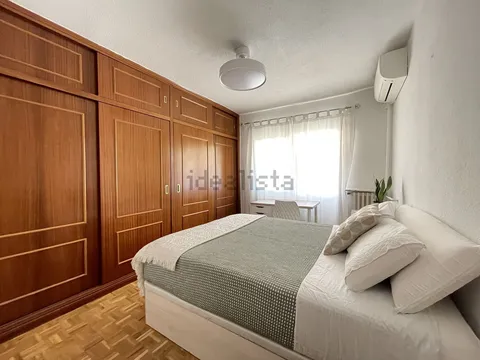 Кімната в оренду, Madrid