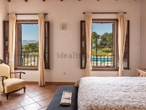 Maison 300 m² à Sencelles