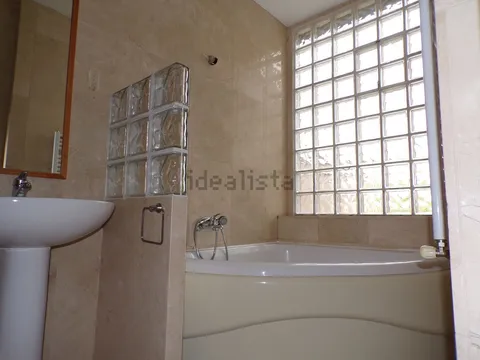 Casa de 230 m² a Bargas