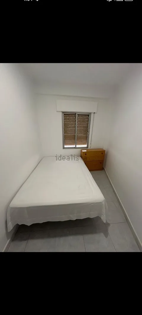 Room for rent, Madrid (4/4)