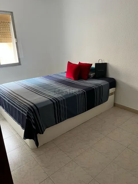 Habitació de lloguer, Madrid (2/2)