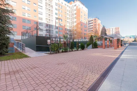 Wohnung 159 m² in Madrid