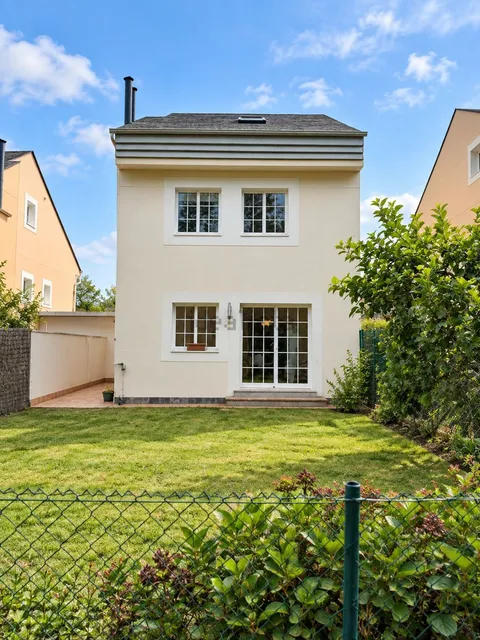 Maison 204 m² à Oleiros