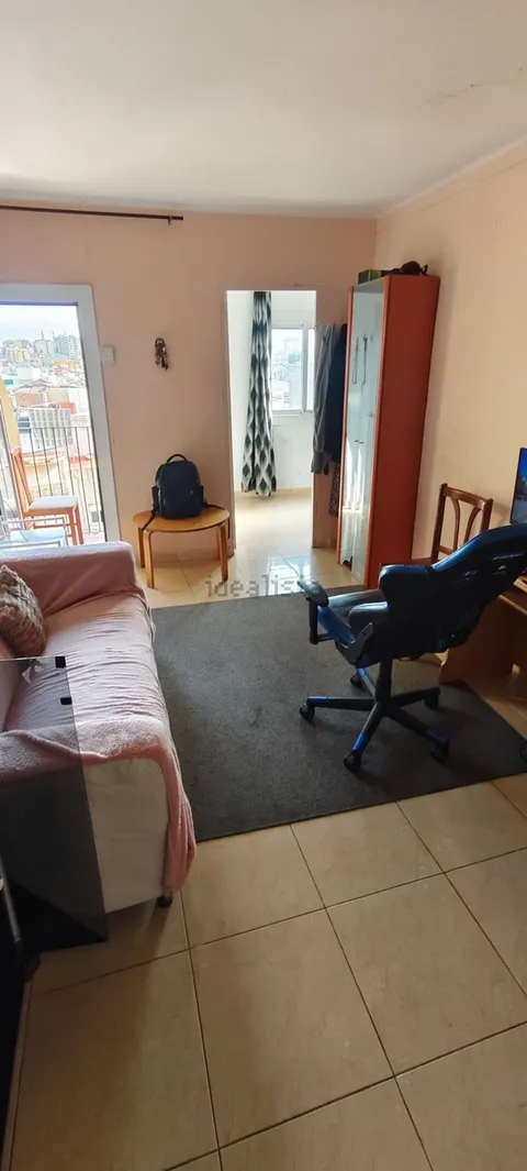 Habitació de lloguer, Santa Coloma de Gramenet (2/2)