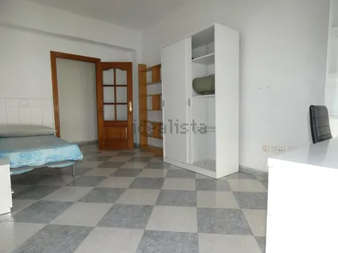 Piso de 100 m² en Granada