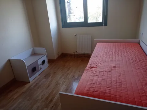 Apartamento 72 m² em Oviedo (4/28)