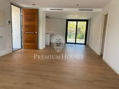 Wohnung 214 m² in Gavà