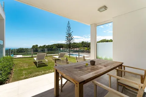 Haus 350 m² in Marbella