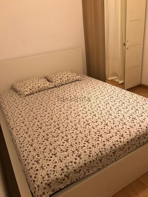 Habitació de lloguer, Barcelona (2/3)