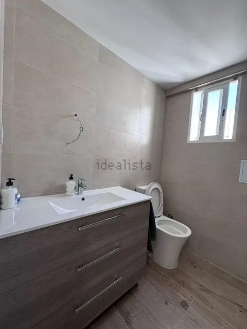 Chambre à louer, Valence