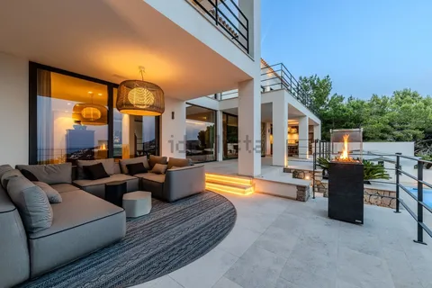 House 482 m² in Andratx