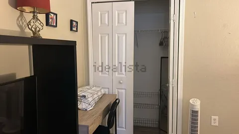 Room for rent, Girona (2/6)