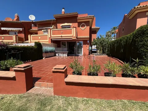 Casa de 215 m² a Estepona