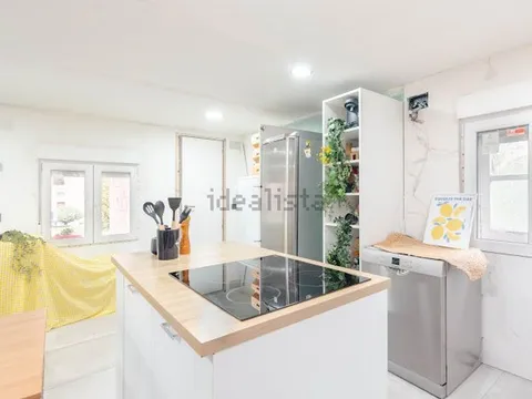 Casa 200 m² a Mieres (2/9)