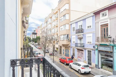 Pis de 98 m² a València