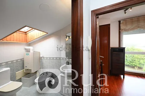 Pis de 77 m² a Oleiros