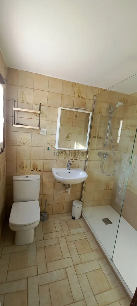 Room for rent, Teià