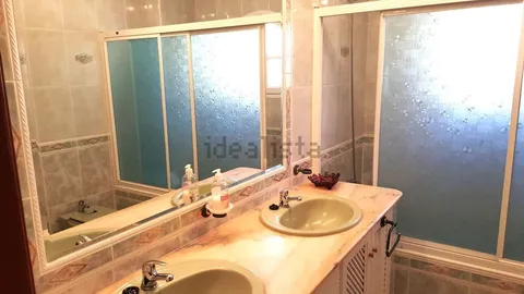 Casa de 250 m² a Casares