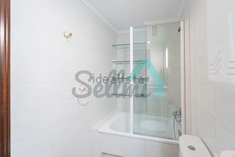 Pis de 75 m² a Oviedo