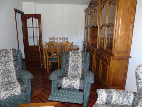 Pis de 80 m² a Sada