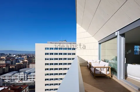 Pis de 135 m² a Pamplona